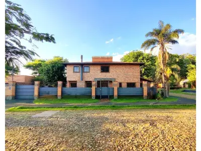 Casa residencial de lujo en venta en Lambaré, Yacht 4
