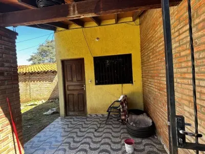 Casa semi amoblada en venta en Isla Bogado, Luque 3