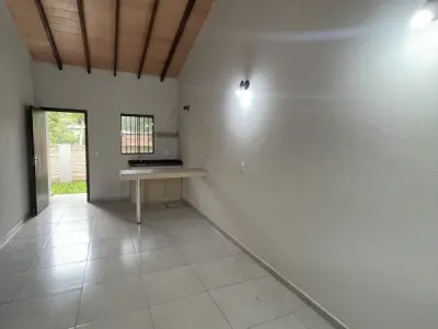 Casa tipo chalé nova à venda em Ñemby, Pa'i Ñu 3