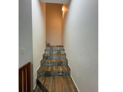 Casa duplex à venda em Limpio, bairro El Eucalipal 3