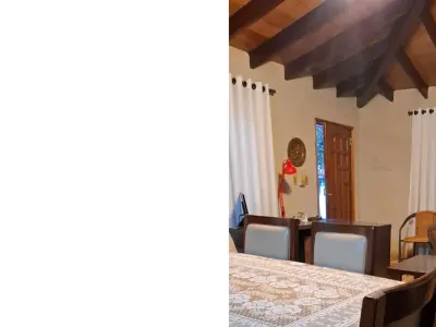 3-bedroom house for sale in Barrio Obrero, Asunción — three-car garage 4