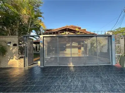 4-bedroom house for sale in Mbachio II, Lambaré — Yacht y Golf Club area, with barbecue area and generator 2