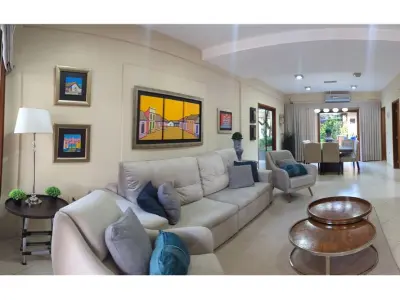 4-bedroom house for sale in Mbachio II, Lambaré — Yacht y Golf Club area, with barbecue area and generator 3