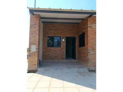 Brand-new chalet for rent in Guarambaré 2