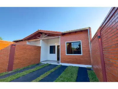 Chalé novo à venda de 2 quartos em Cañadita 2