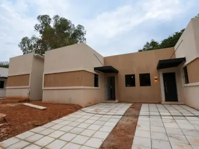 Brand new chalet for sale in Brisas del Sur gated community, Limpio 3