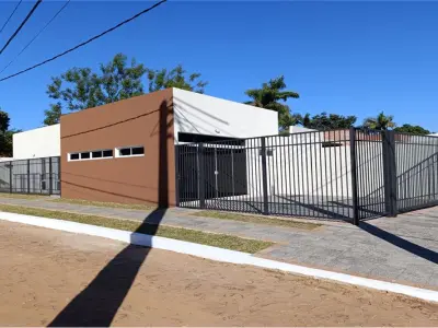 Chalé novo à venda em Luque, Laurelty 2