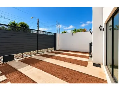 Chalet a estrenar en venta en Yka'a, Luque 4