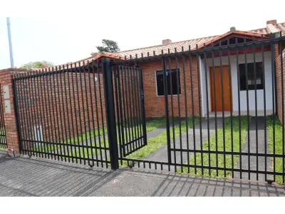 Chalet de 2 habitaciones a estrenar en venta en Limpio 3