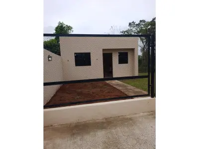 Chalé para alugar em Posta Ybycua, Capiatá 3