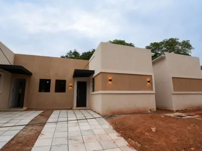 2-Bedroom Chalet for Sale in Limpio, Central 2