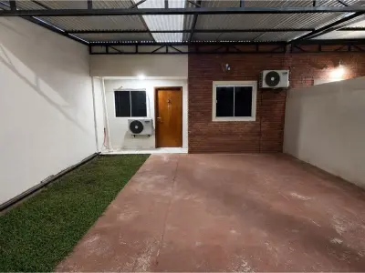 Chalet for sale in Isla Aranda, Limpio 3
