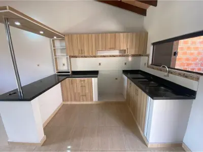 Chalet en venta en Pa'i Ñu, Ñemby 4