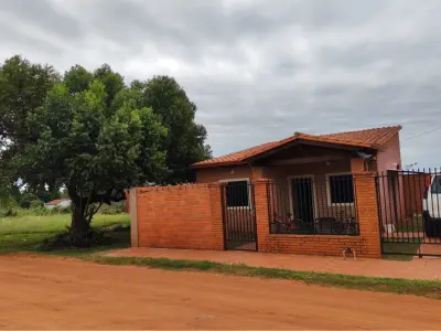 Chalet for sale in Villeta, Takuruty neighborhood 3