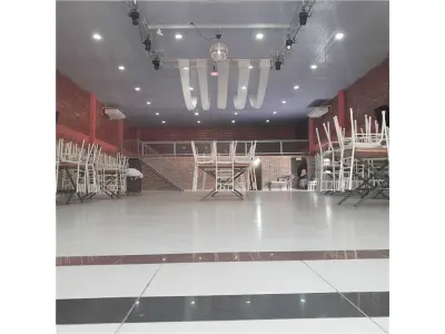 Complejo comercial en venta en Capiatá, Central 3