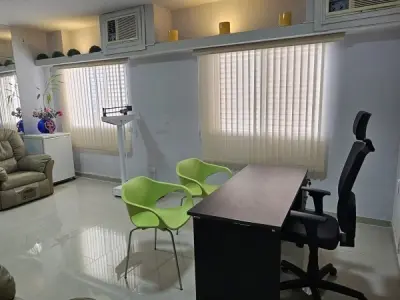 Consultório mobiliado para alugar no Edifício Coomecipar, Assunção 3