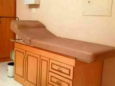Consultorio en venta en Ciudad Nueva, Asunción — 20 m² con cochera 2