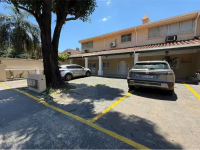 Consultório médico à venda na Av. España, Las Mercedes 2