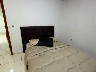 Apartamento 1 dormitório para alugar no Km 9 Acaray 3
