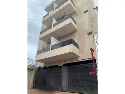 Apartamento 1 dormitório à venda em Fernando de la Mora 3