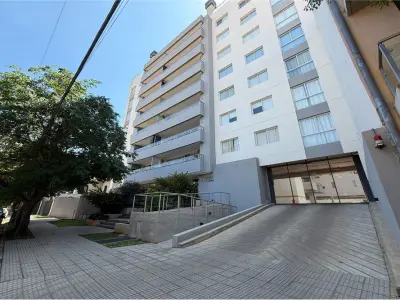 Apartamento mobiliado de 2 quartos para alugar em Las Lomas 3
