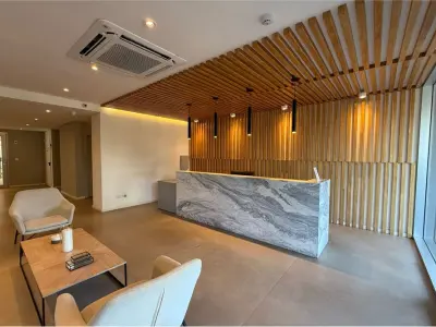 Apartamento mobiliado de 2 quartos para alugar em Las Lomas 4