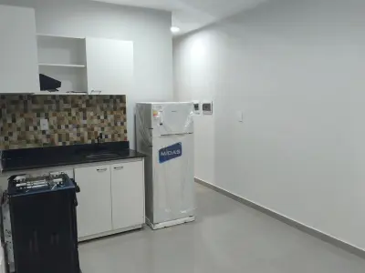 Departamento amoblado en alquiler en Mariano Roque Alonso 2