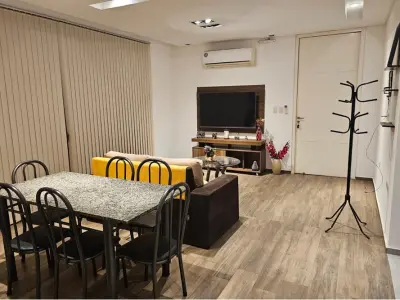 Apartamento mobiliado à venda no Complejo Lambaré 2