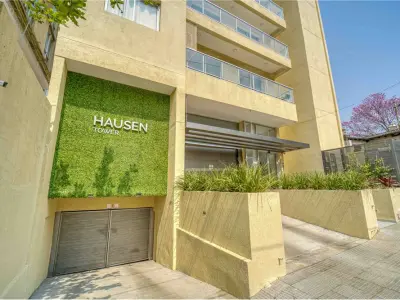 Departamento de 2 dormitorios amoblado en venta en Ycuá Satí 2