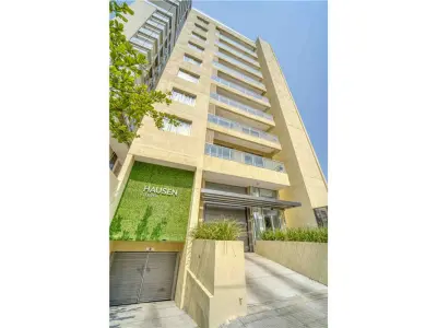 Departamento de 2 dormitorios amoblado en venta en Ycuá Satí 3