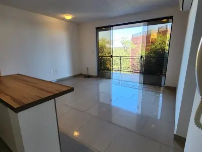 Departamento de 2 dormitorios en alquiler en San Carlos, Ñemby 2