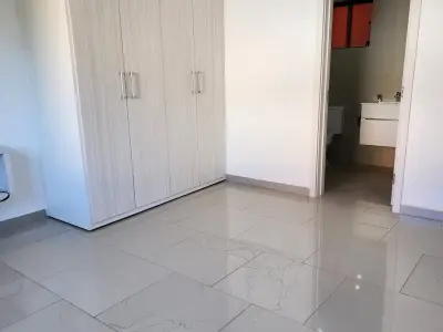 Departamento de 2 dormitorios en alquiler en San Carlos, Ñemby 4