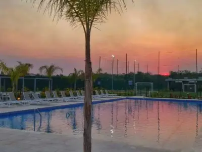 Departamento de 2 dormitorios en venta en Complejo Altamira Surubí-i, Mariano Roque Alonso 2