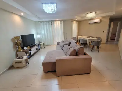 Apartamento de 3 dormitórios à venda em San Lorenzo 2