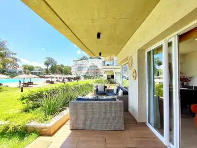 Departamento de lujo en planta baja en Aqua Village, Altos — 3 dormitorios 2