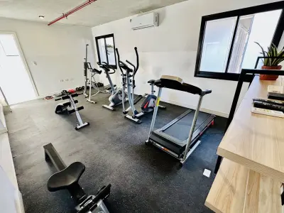 Departamento en alquiler con 1 dormitorio y cochera en Las Mercedes 4