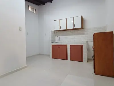 Departamento en alquiler con salón en Sajonia 3