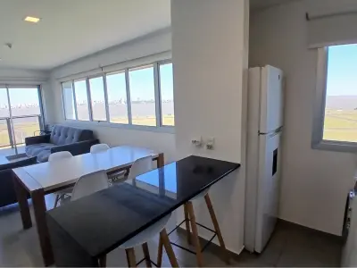 Apartamento para alugar no Edifício Paraná Playa, Centro 3