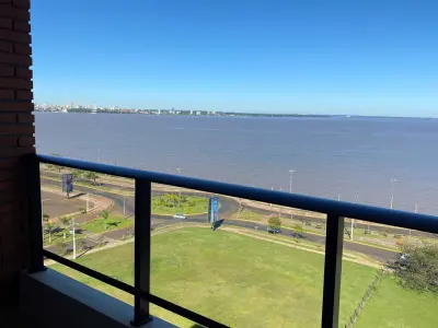 Apartamento para alugar no Edificio Paraná Playa Costanera 3