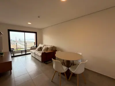 Apartamento para alugar no Edifício Paraná Playa Costanera 4