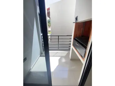 Apartamento à venda novo em Fernando de la Mora 3
