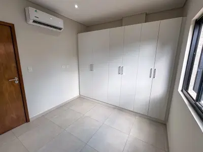 Apartamento à venda novo em Laguna Grande 4