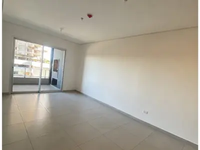 Apartment for sale with 2 bedrooms and parking in Las Lomas 3
