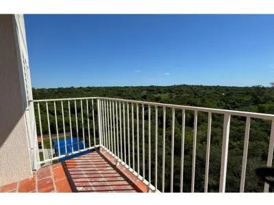 Apartamento à venda de 2 dormitórios em Luque 4