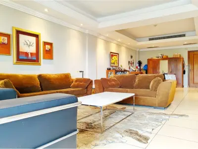 Departamento en venta de 3 dormitorios en Las Lomas 3