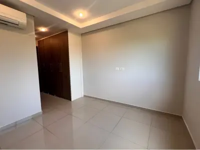Apartment for sale at Austen Plaza, Mburucuyá 3