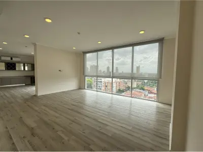 Departamento en venta en Edificio Forvm, Herrera 2