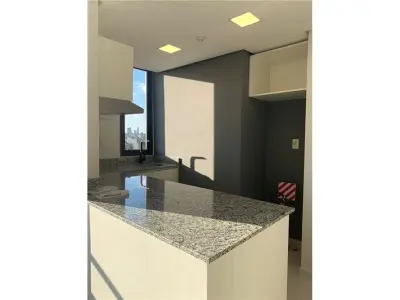 Departamento en venta en Edificio Insignia 5, Luque 3