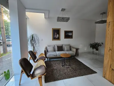 Apartamento à venda no Edifício Rembrandt, Los Laureles 3