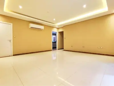 Departamento en venta en Fernando de la Mora con piscina y gimnasio 3